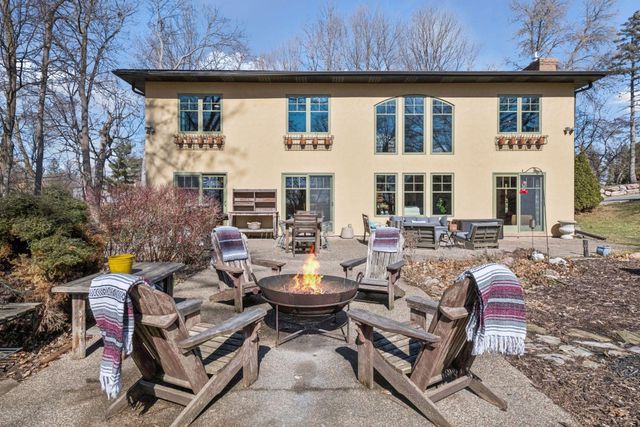 6220 Barberry Circle, Excelsior, MN 55331