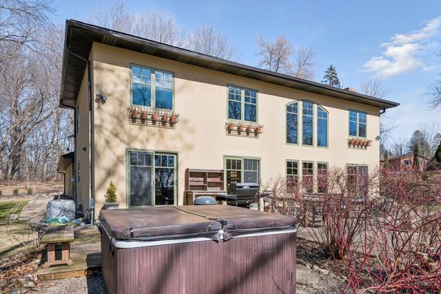 6220 Barberry Circle, Excelsior, MN 55331