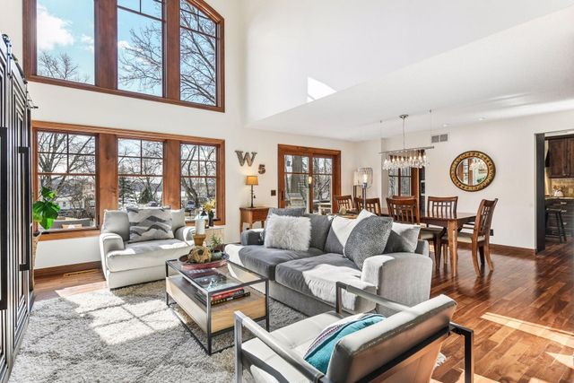 6220 Barberry Circle, Excelsior, MN 55331