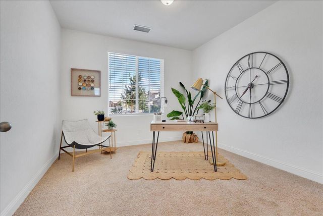 3005 N Dayton Street, Visalia, CA 93291