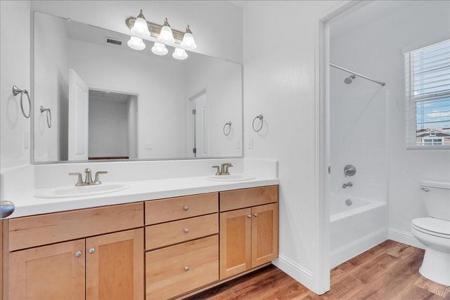 3005 N Dayton Street, Visalia, CA 93291