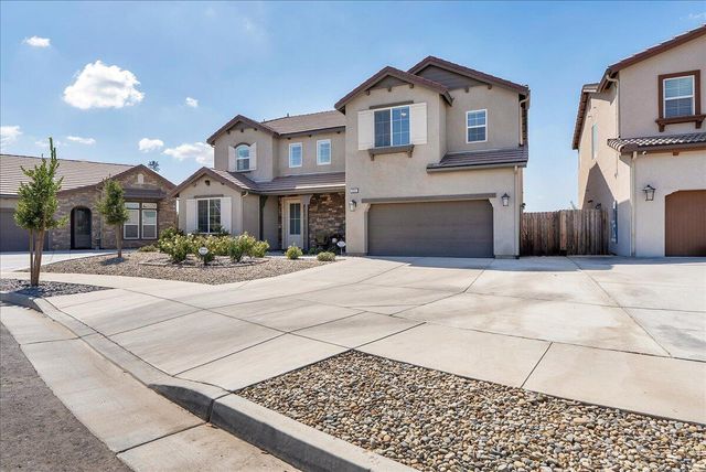 3005 N Dayton Street, Visalia, CA 93291