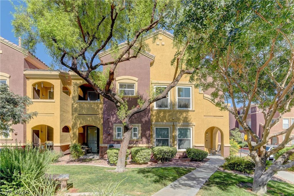 3975 North Hualapai Way 217, Las Vegas, NV 89129 — photo 2