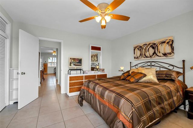 1000 SW 11th Avenue 12A BLDG E, Hallandale Beach, FL 33009