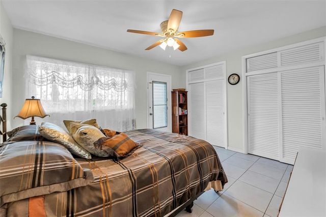 1000 SW 11th Avenue 12A BLDG E, Hallandale Beach, FL 33009