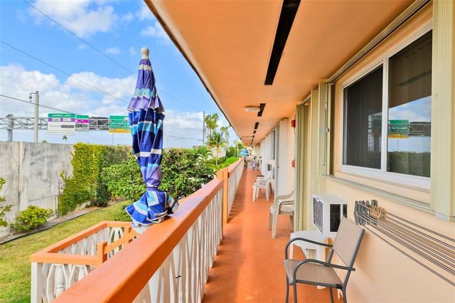 1000 SW 11th Avenue 12A BLDG E, Hallandale Beach, FL 33009