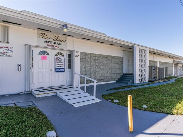 1000 SW 11th Avenue 12A BLDG E, Hallandale Beach, FL 33009