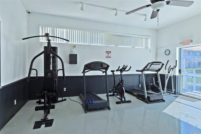 1000 SW 11th Avenue 12A BLDG E, Hallandale Beach, FL 33009