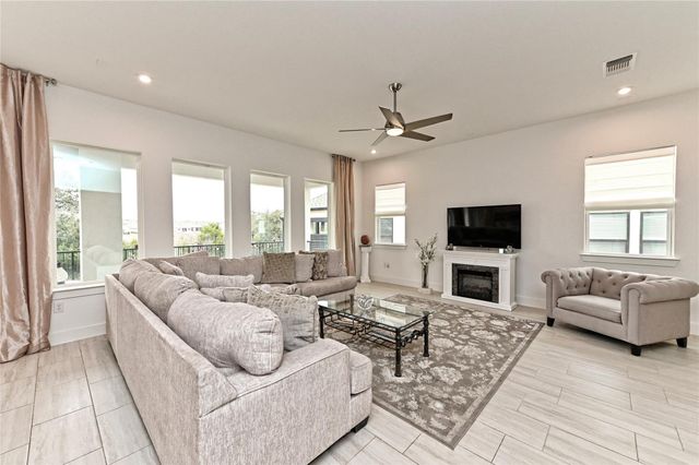 401 Trabuco BND, Liberty Hill, TX 78642