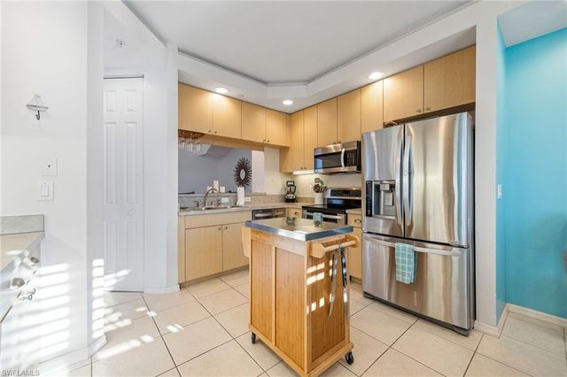 1121 Van Loon Commons CIR 305, Cape Coral, FL 33909