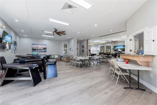 1121 Van Loon Commons CIR 305, Cape Coral, FL 33909