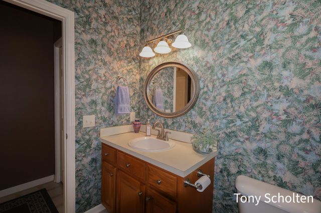 7260 Oaklane Court, Hudsonville, MI 49426