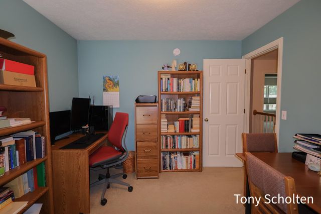 7260 Oaklane Court, Hudsonville, MI 49426