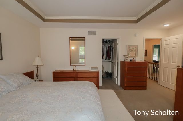 7260 Oaklane Court, Hudsonville, MI 49426