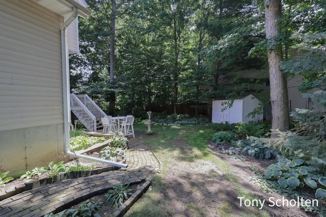 7260 Oaklane Court, Hudsonville, MI 49426