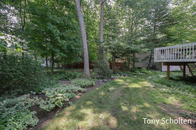 7260 Oaklane Court, Hudsonville, MI 49426
