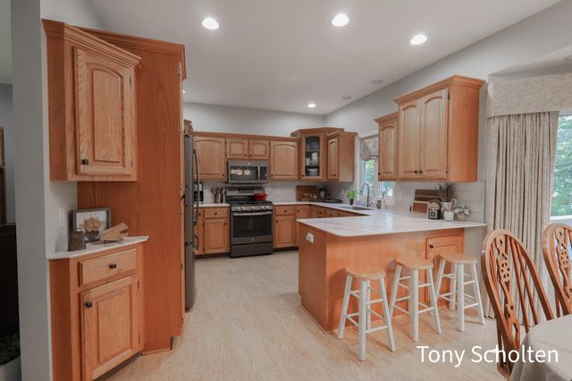 7260 Oaklane Court, Hudsonville, MI 49426