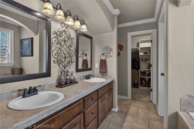 12515 Douglas Drive, Fort Smith, AR 72916