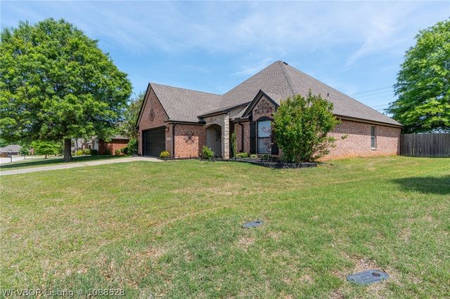 12515 Douglas Drive, Fort Smith, AR 72916