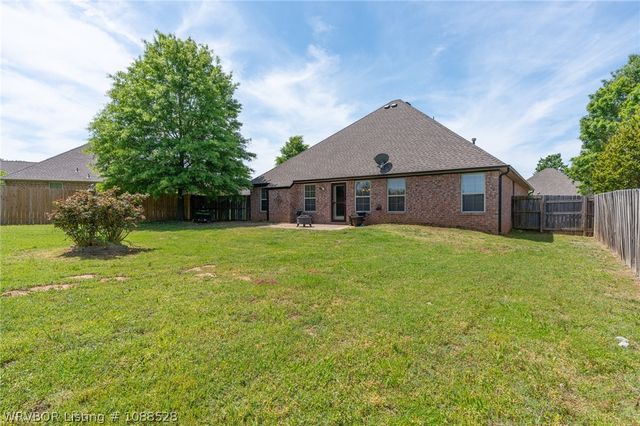 12515 Douglas Drive, Fort Smith, AR 72916