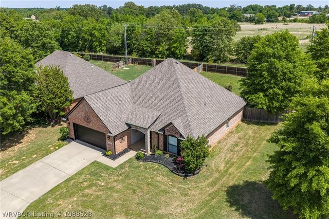 12515 Douglas Drive, Fort Smith, AR 72916
