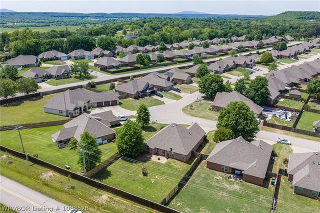 12515 Douglas Drive, Fort Smith, AR 72916
