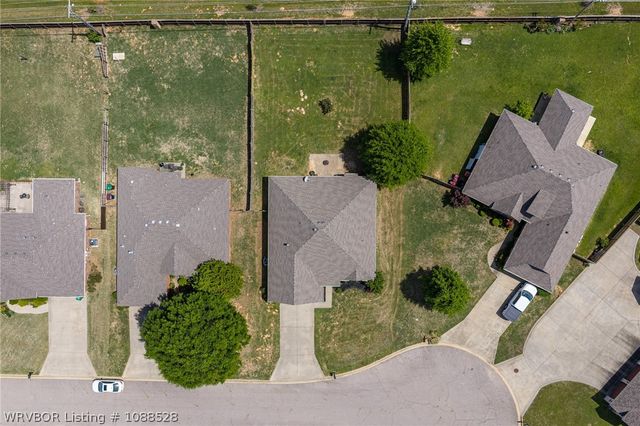 12515 Douglas Drive, Fort Smith, AR 72916