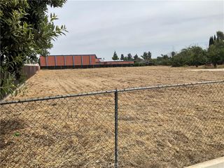 1760 S Towne, Pomona, CA 91766