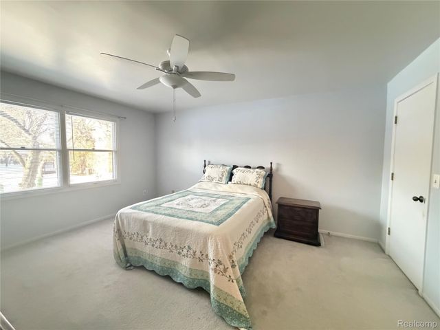 11 Oxford Court, Dearborn, MI 48124