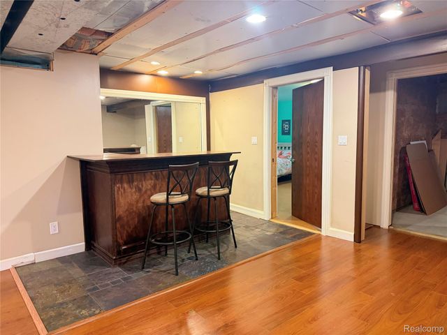 11 Oxford Court, Dearborn, MI 48124