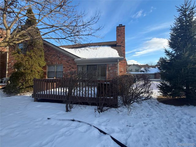 11 Oxford Court, Dearborn, MI 48124