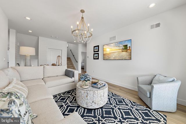 1487 PAUL BLVD, Manahawkin, NJ 08050