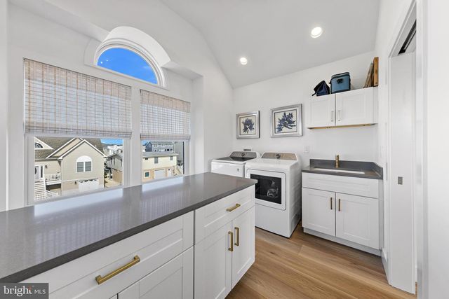 1487 PAUL BLVD, Manahawkin, NJ 08050