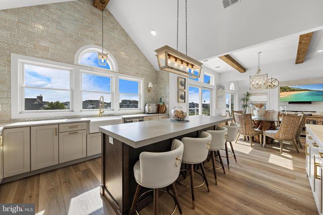 1487 PAUL BLVD, Manahawkin, NJ 08050
