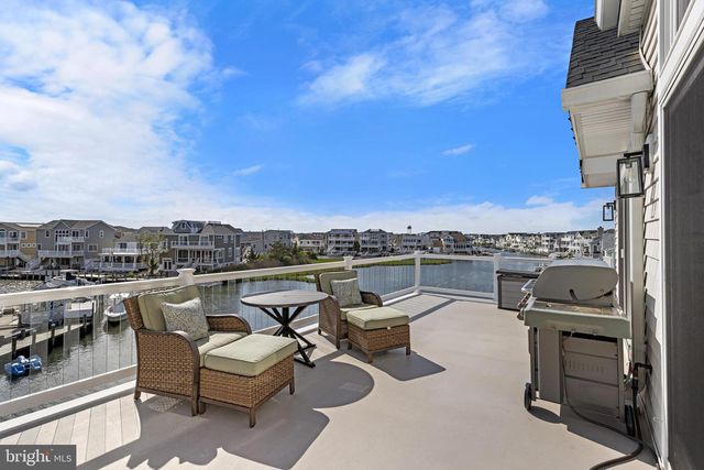 1487 PAUL BLVD, Manahawkin, NJ 08050