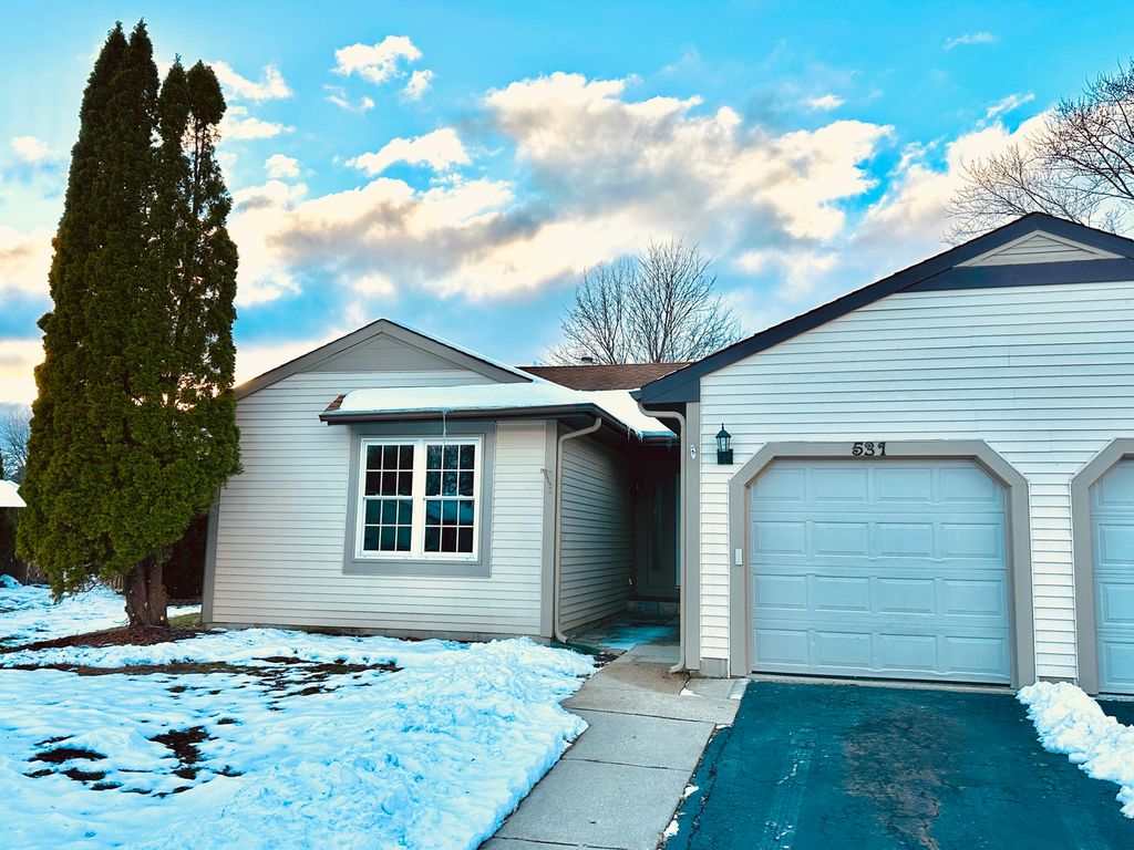 531 Lasalle Lane, Buffalo Grove, IL 60089