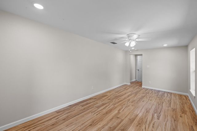 607 E Duval St., Troup, TX 75789