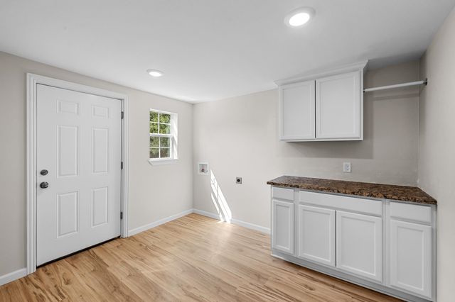 607 E Duval St., Troup, TX 75789