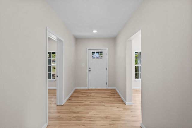 607 E Duval St., Troup, TX 75789