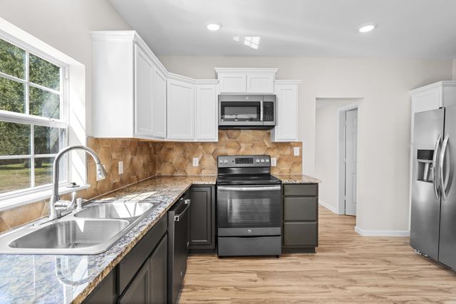 607 E Duval St., Troup, TX 75789