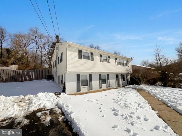 6515 CARRIAGE DR, Alexandria, VA 22310