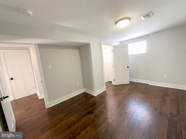 6515 CARRIAGE DR, Alexandria, VA 22310