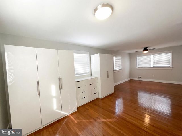 6515 CARRIAGE DR, Alexandria, VA 22310