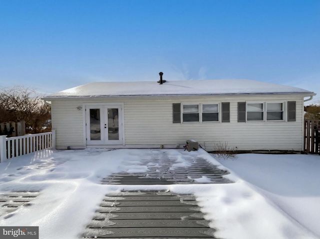 6515 CARRIAGE DR, Alexandria, VA 22310