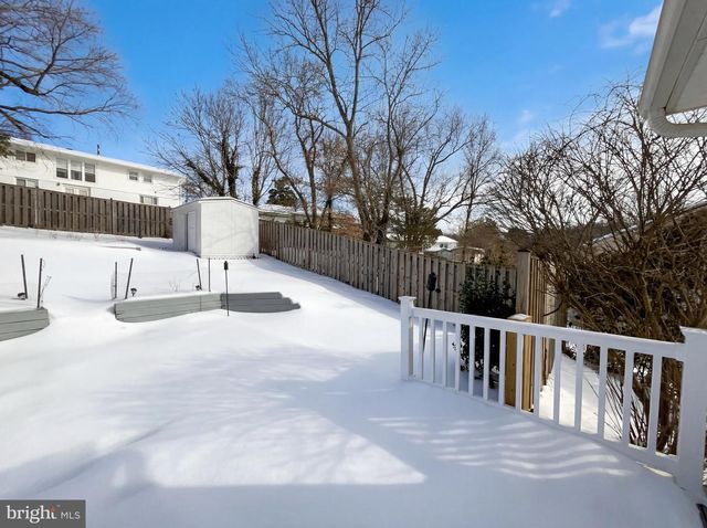 6515 CARRIAGE DR, Alexandria, VA 22310