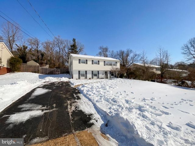 6515 CARRIAGE DR, Alexandria, VA 22310