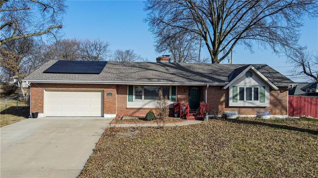 8200 Wood Avenue, Kansas City, KS 66112