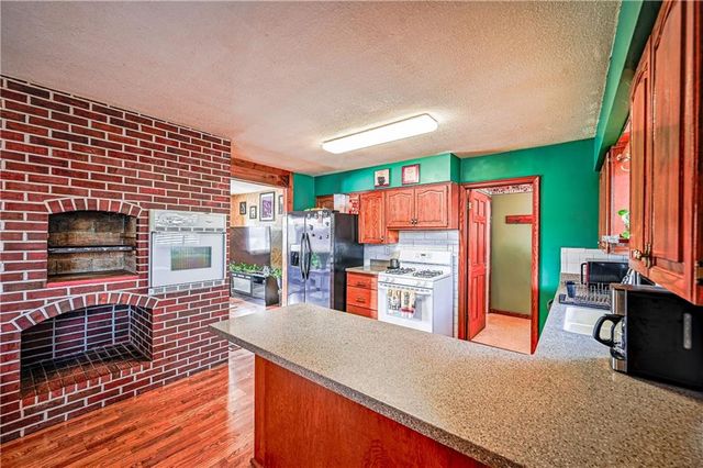 8200 Wood Avenue, Kansas City, KS 66112