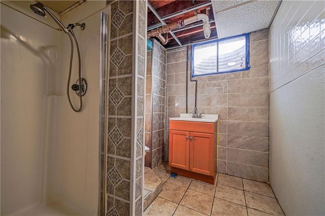 8200 Wood Avenue, Kansas City, KS 66112