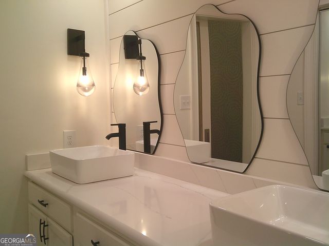 306 Oak Center Place, Valdosta, GA 31602